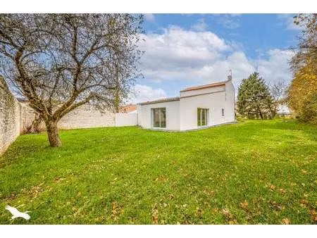 vente maison 4 pièces 145 m² vouhé (17700)