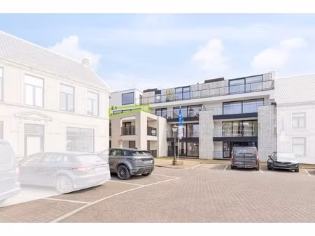 appartement te koop in handzame met 2 slaapkamers