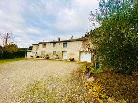 maison de campagne isolee