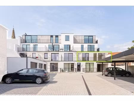 appartement te koop in handzame met 2 slaapkamers