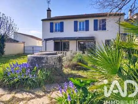 vente maison à muron (17430) : à vendre / 200m² muron