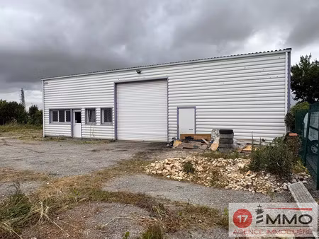 vente local d'activités 307m2 le thou 17290 - 272100 € - surface privée
