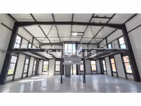 bâtiment indépendant à louer