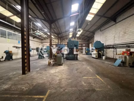 bâtiment indépendant à vendre