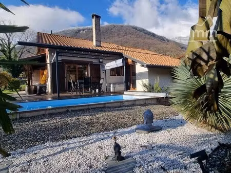 a vendre - saint vincent de mercuze - t9 - piscine