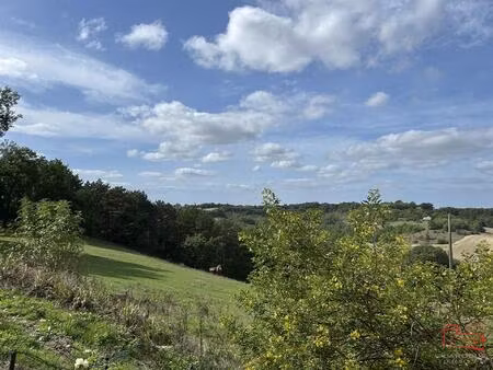 ferme à rénover - 186m² avec 2ha de terrain