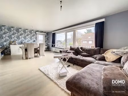 gunstig gelegen 2-slaapkamer appartement te leopoldsburg.