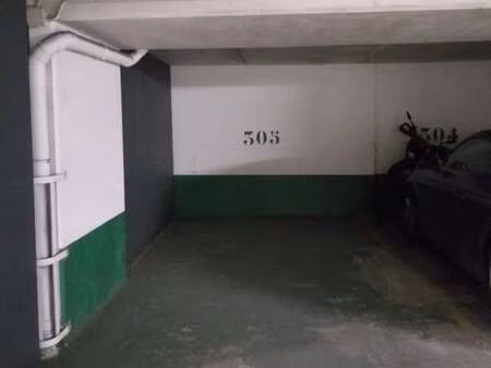 vente garage et parking à levallois-perret (92300) : à vendre / 12m² levallois-perret