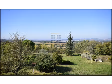 maison avec vue dégagée  parc arboré et garage