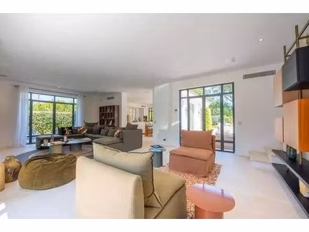 villa de luxe de 6 pièces en location saint-tropez  provence-alpes-côte d'azur