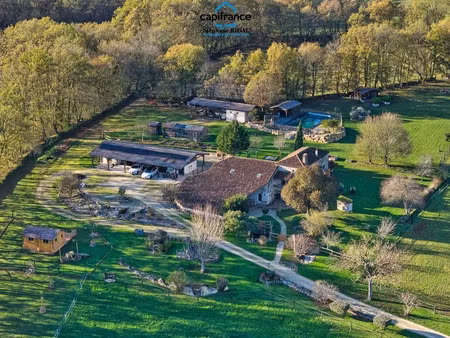 vente propriété 8 pièces 220 m² à mauroux (46700)  735 000 €