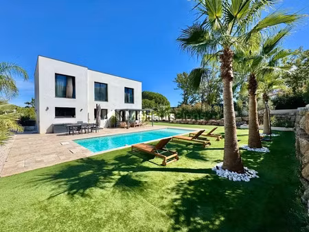 vente maison 5 pièces 130 m² à frejus (83600)  850 000 €
