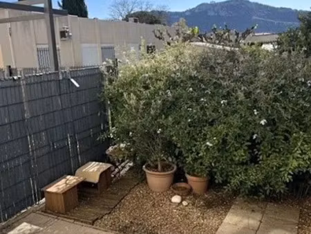 vente appartement 1 pièce 31 m² à le castellet (83330)  130 000 €