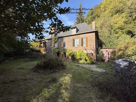 proche de montfort au cœur du village  une maison pleine de charme à réinventer !