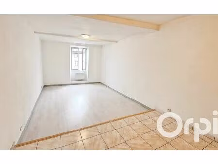 location appartement  m² t-2 à livron-sur-drôme  450 €