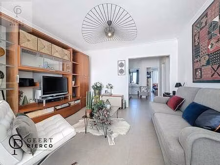 prachtig gerenoveerd appartement