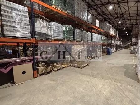 location local commercial