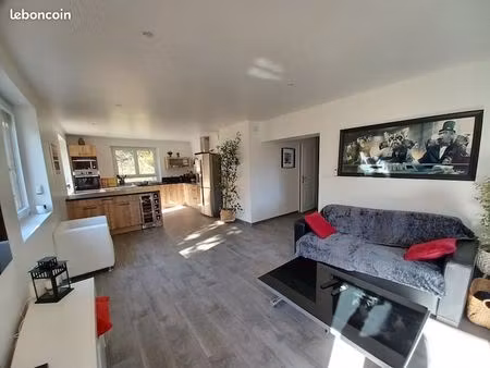 st michel de maurienne rare ce superbe appartement de 89 m2 + balcons + très agréable jard