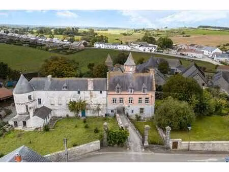 château de senzeilles - propriété classée au patrimoine
