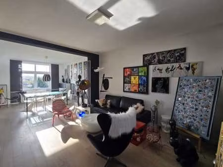 bel appartement  traversant  lumineux  2 chambres