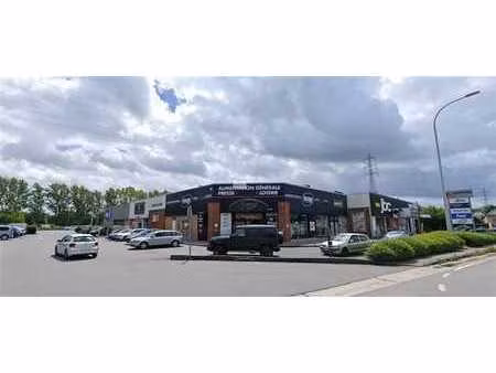magasin de 330 m² in prime location à nimy