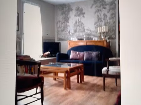 location maison de ville