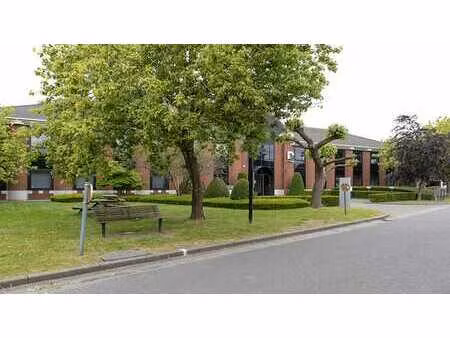 en direct du proprietaire - 125 €/m²/an