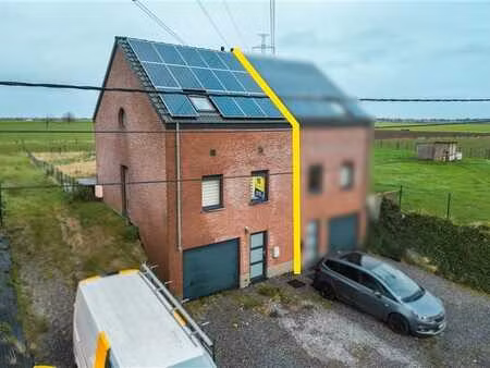 sous-option ! maison 3 façades à vendre jenfeppe !