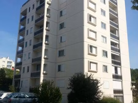 location appartement 1 pièce 32 m² à le mée-sur-seine (77350)