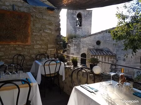 droit au bail 3/6/9  rue principale des baux de provence pour local commercial restauratio