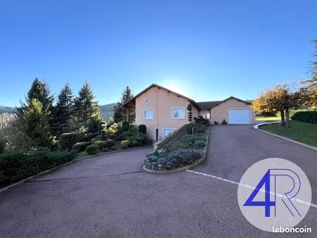 maison 8 pièces 266 m²