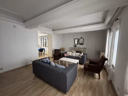 ecusson - chambre meublée à louer en colocation 16 m2