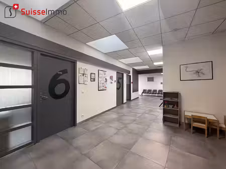 rentabilité 12 6 % - locaux d'activité à montbeliard 220 m2
