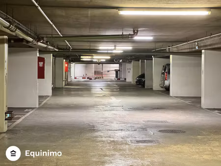 place de stationnement quartier horloge centre beaubourg pom