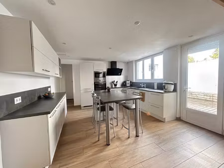 vente maison 8 pièces 170 m² coëx (85220)