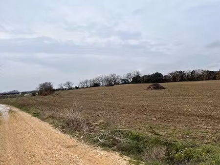 vente terrain 21777 m² à saint-hilaire-d'ozilhan (30210)  38 000 €