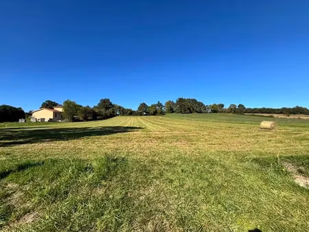 vente terrain 3710 m² à uglas (65300)  30 000 €