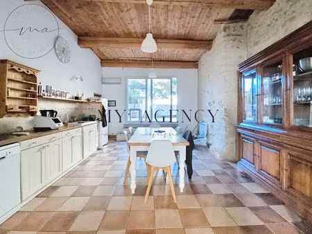 maison village avec piscine 5 chambres