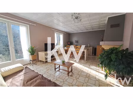 maison de 5 pièces (123 m²) à chagnon