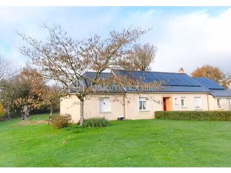 maison traditionnelle de 109 m² à loiron