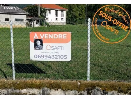 terrain 1380 m² voiron