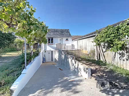 a louer - appartement t2 (36 m²) - saint denis de l'hotel