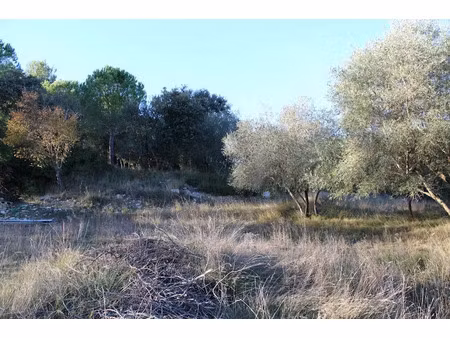 vente terrain à batir 2500 m² à uchaud (30620)  566 000 €