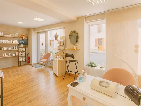 vente locaux professionnels 3 pièces 68.33 m² à bécon-les-granits (49370)  117 500 €