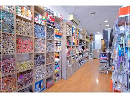 vente locaux professionnels à la tour-du-pin (38110)  74 000 €