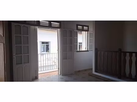 appartement t3 centre ville de capesterre