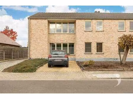 gelijkvloers appartement met privatieve tuin!