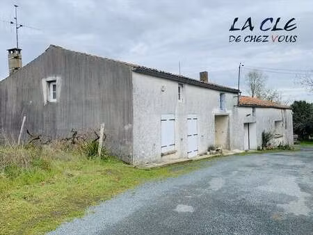 vente maison à liez (85420) : à vendre / 165m² liez