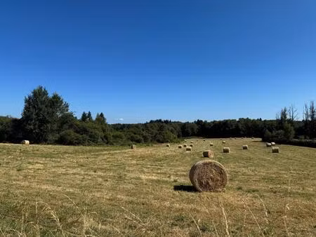 amoureux de la nature - corps de ferme sur 22 hectares libres !!