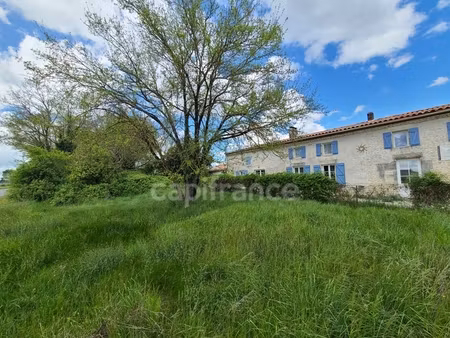 maison charentaise la brousse proche matha (17)